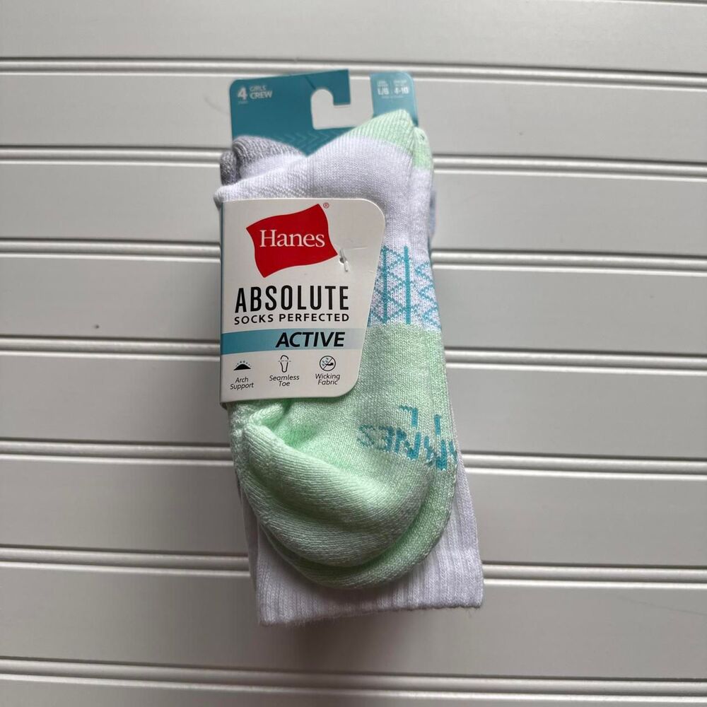NWT Hanes Girls Crew Active Socks